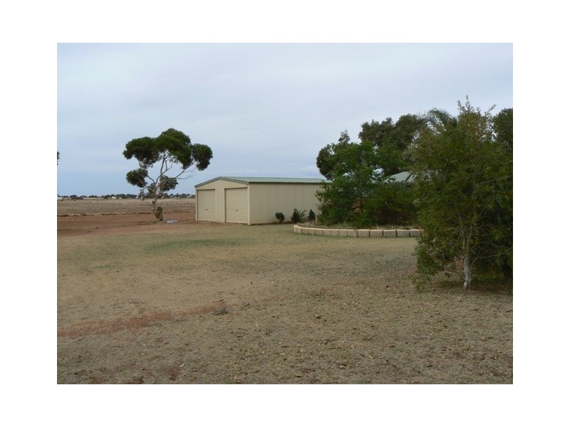 371 Edward Road, Meru WA 6530