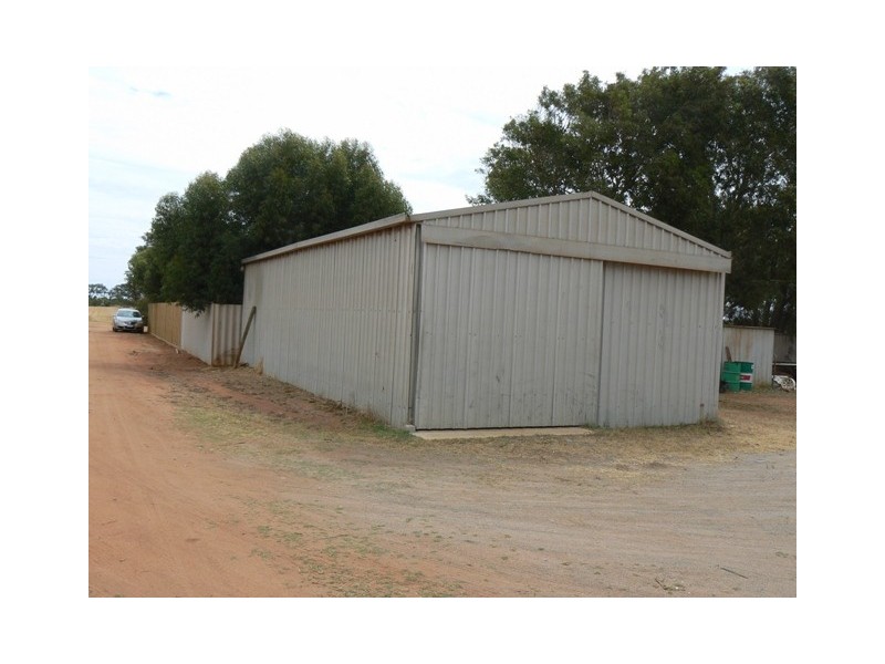 371 Edward Road, Meru WA 6530