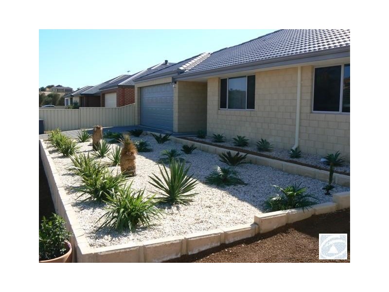 5 Barnacle Road, Drummond Cove WA 6532