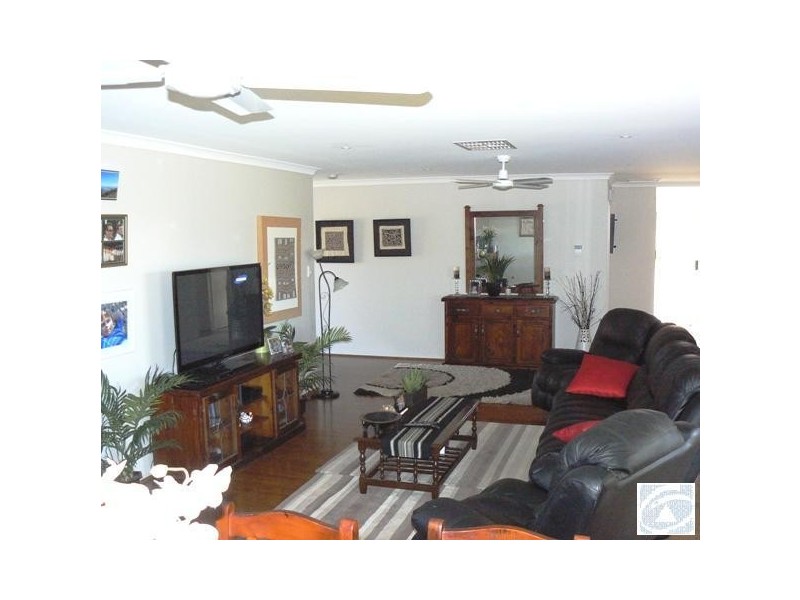 5 Barnacle Road, Drummond Cove WA 6532