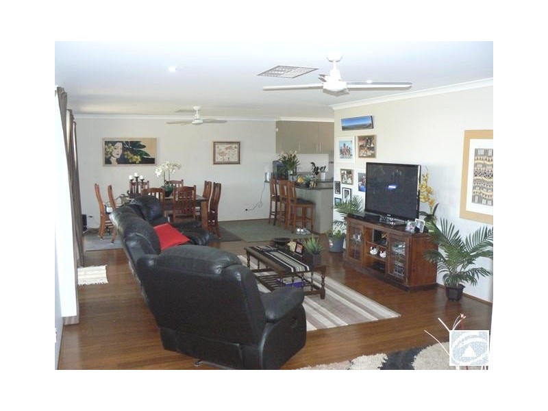 5 Barnacle Road, Drummond Cove WA 6532