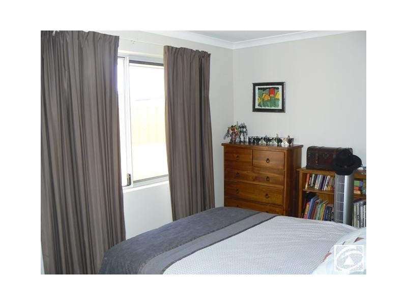 5 Barnacle Road, Drummond Cove WA 6532