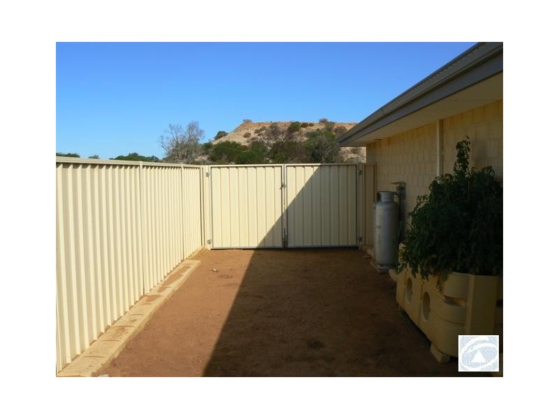 5 Barnacle Road, Drummond Cove WA 6532