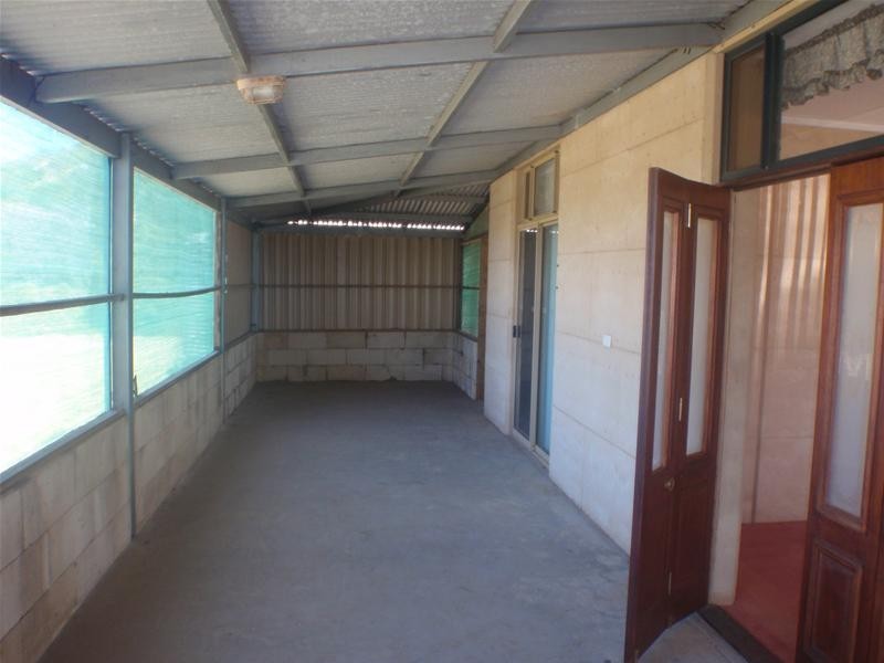 77 McCartney Road, Greenough WA 6532