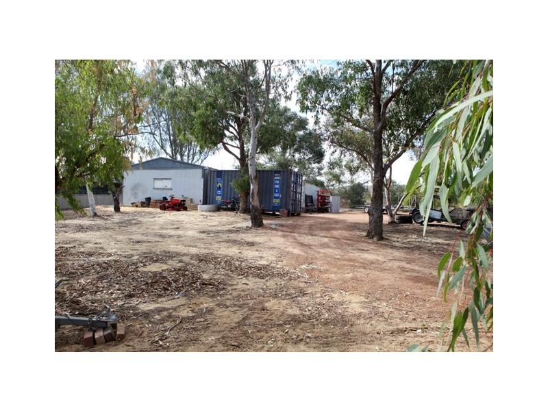 57 Arnold Road, Waggrakine WA 6530