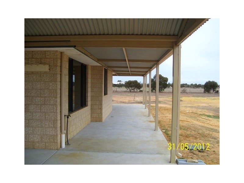 16 Polwarth Parade, Deepdale WA 6532