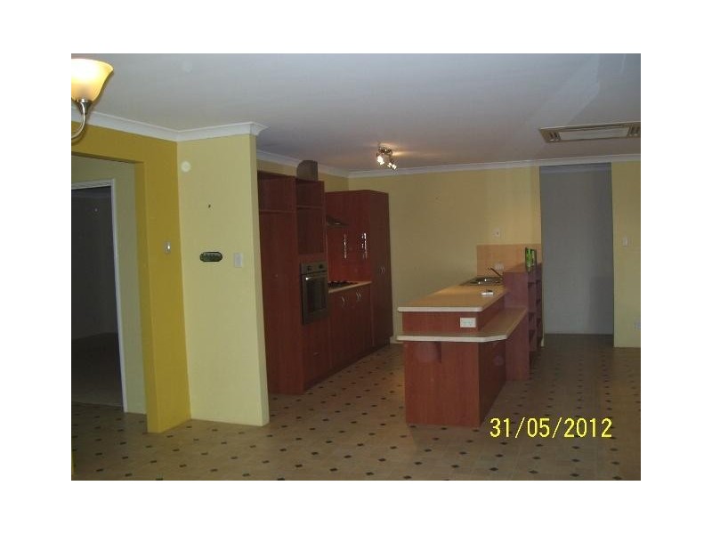 16 Polwarth Parade, Deepdale WA 6532