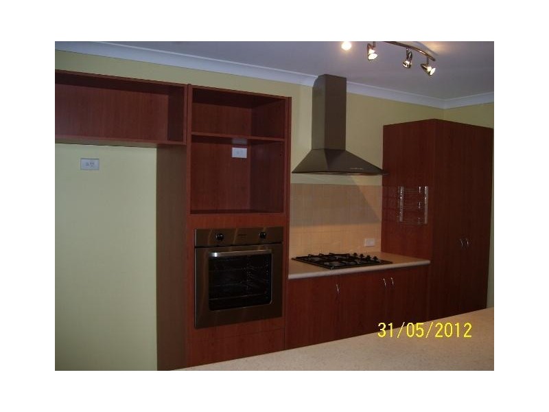 16 Polwarth Parade, Deepdale WA 6532