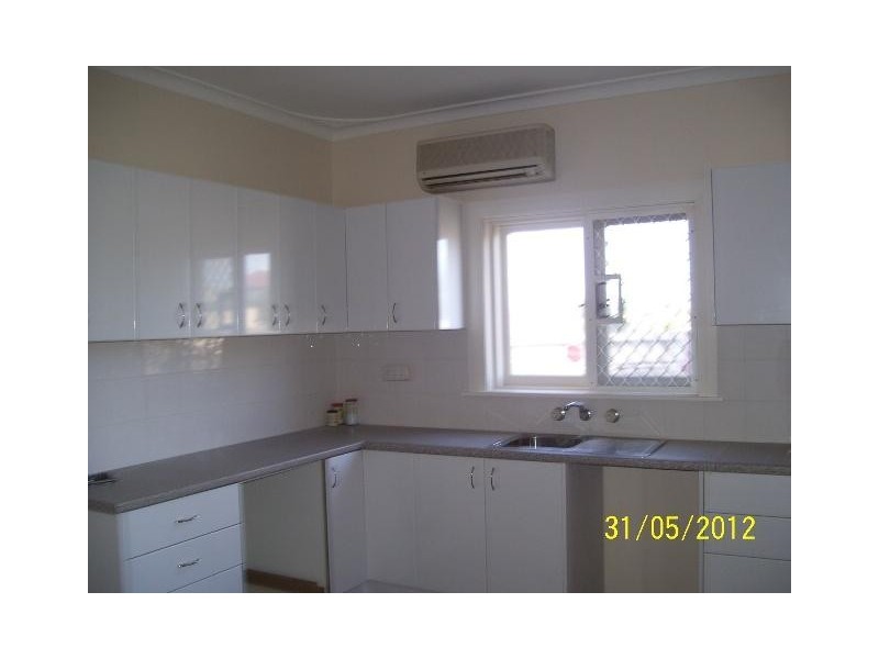 112 Francis Street, Beachlands WA 6530