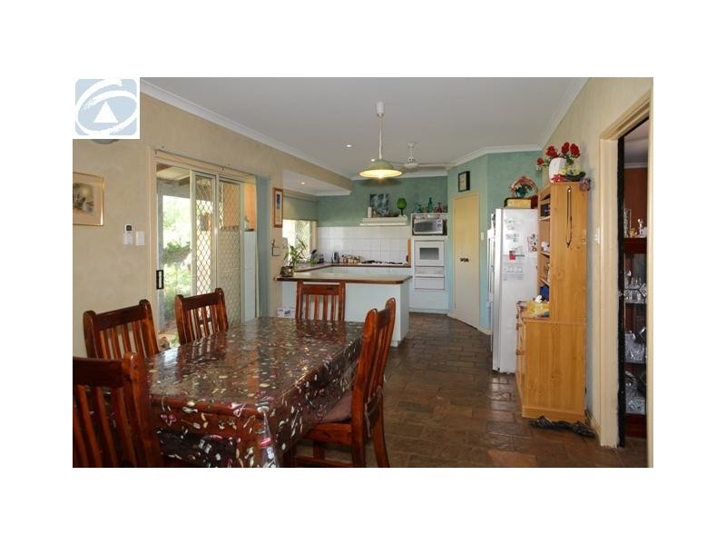 54 Sunnybanks Drive, Strathalbyn WA 6530