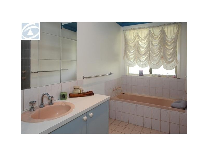 54 Sunnybanks Drive, Strathalbyn WA 6530