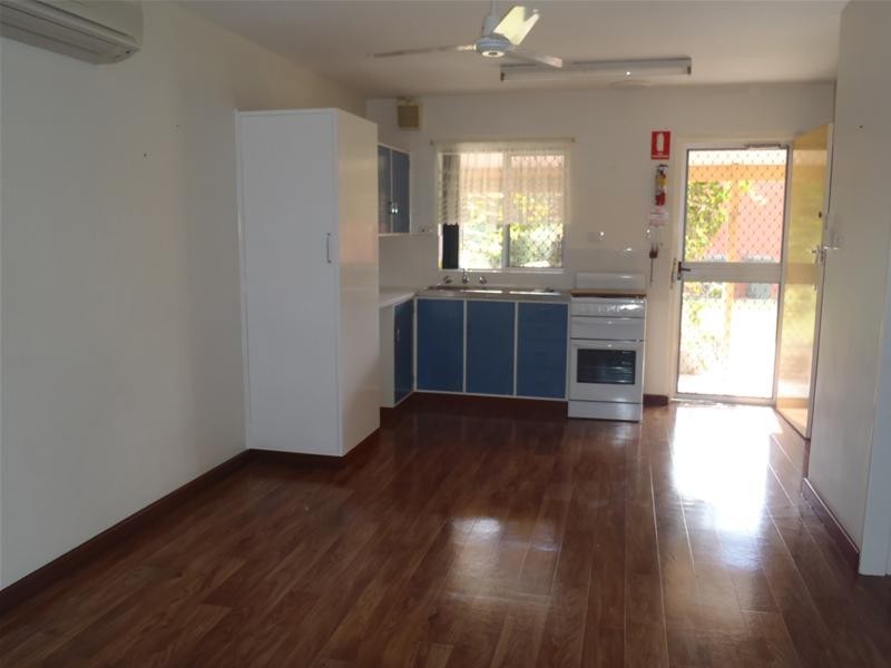 8 Elphick Court, Elphick Avenue, Geraldton WA 6530