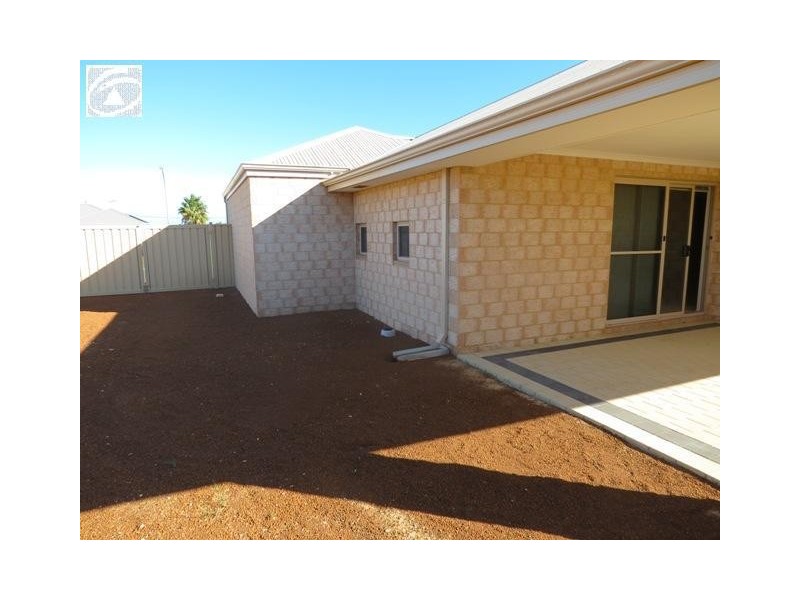 7 Rosapark Boulevard, Webberton WA 6530