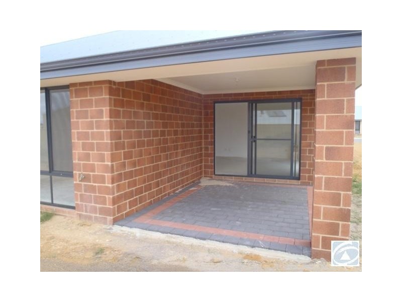 4 Antonia Way, Webberton WA 6530