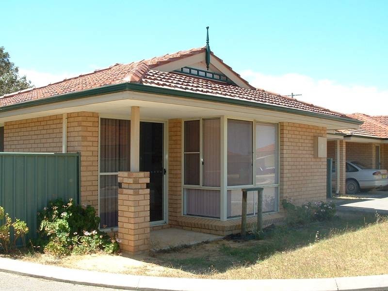 1 BAGHEERA COURT, Walkaway WA 6528