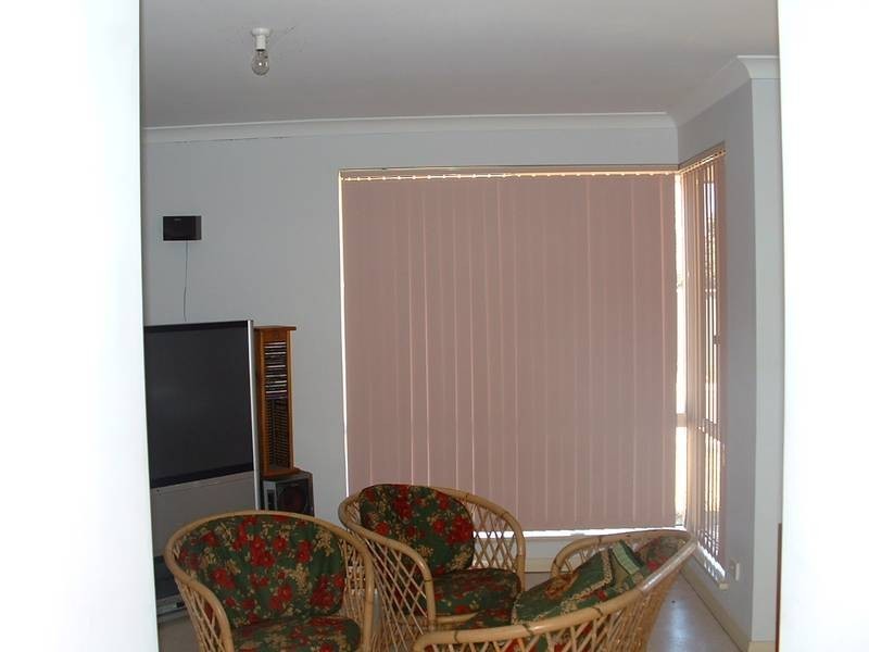 1 BAGHEERA COURT, Walkaway WA 6528