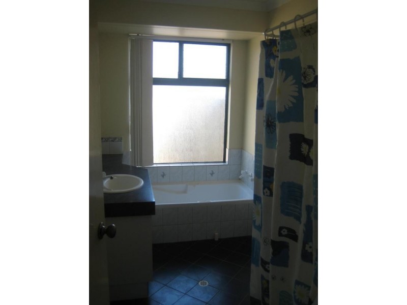 6 ASHER COURT, Karloo WA 6530