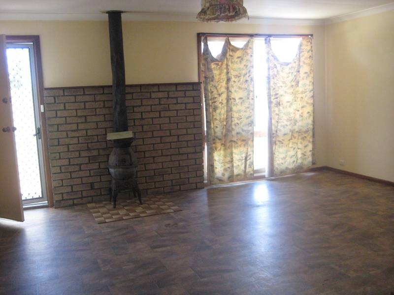 46 Solomon CIRCLE, Karloo WA 6530