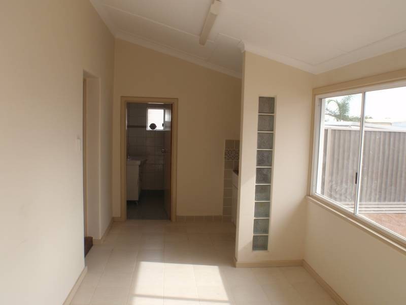 213 Fifth STREET, Wonthella WA 6530