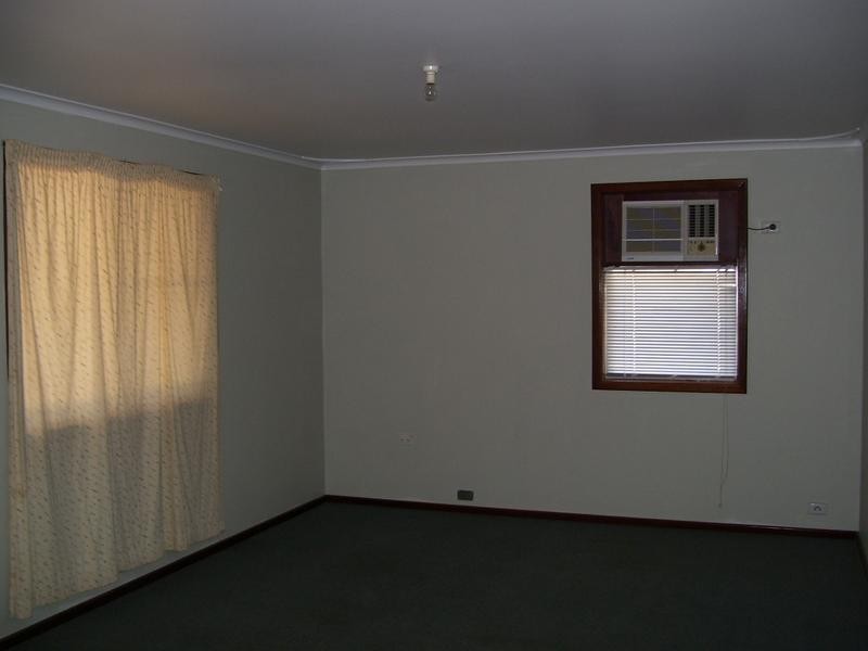 130 Abraham STREET, Karloo WA 6530