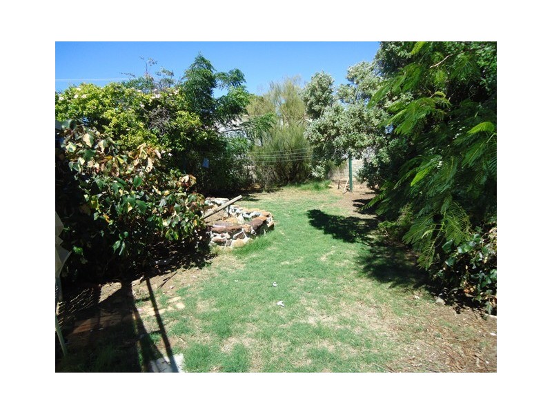 102 Francis Street, Geraldton WA 6530