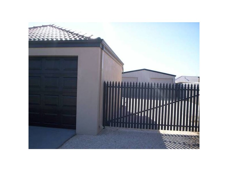 39 Columbus Boulevard, Wandina WA 6530