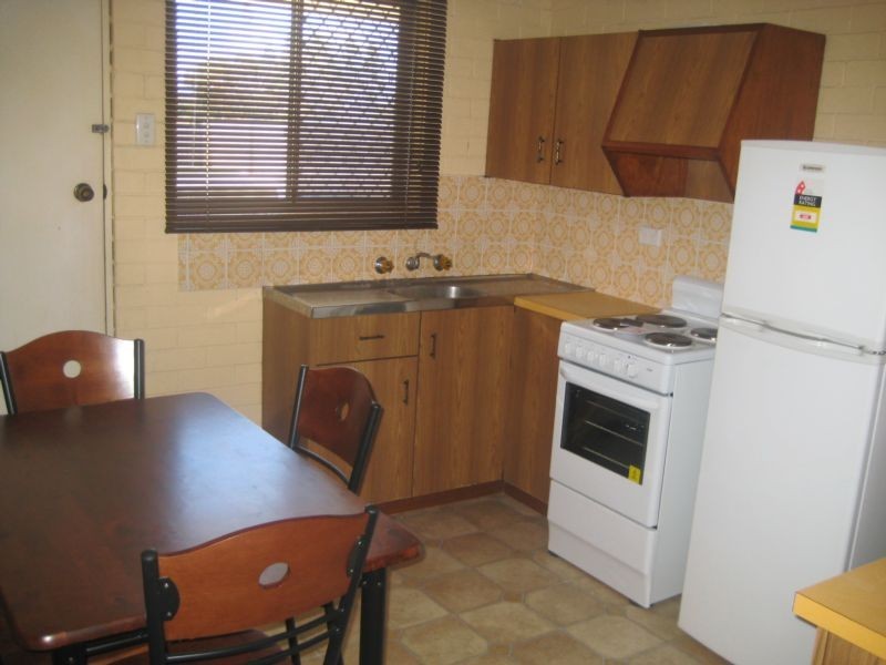 8/17 Francis Street, Geraldton WA 6530