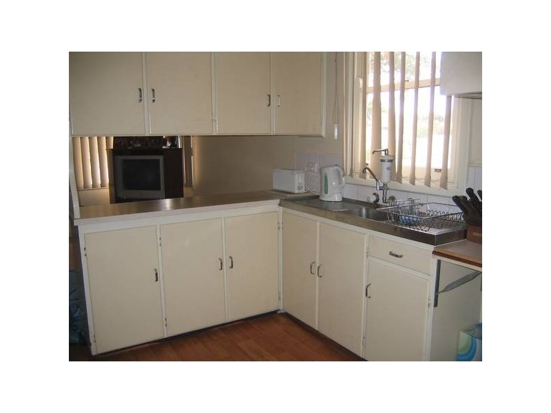 6 Cleopatra Street, Utakarra WA 6530