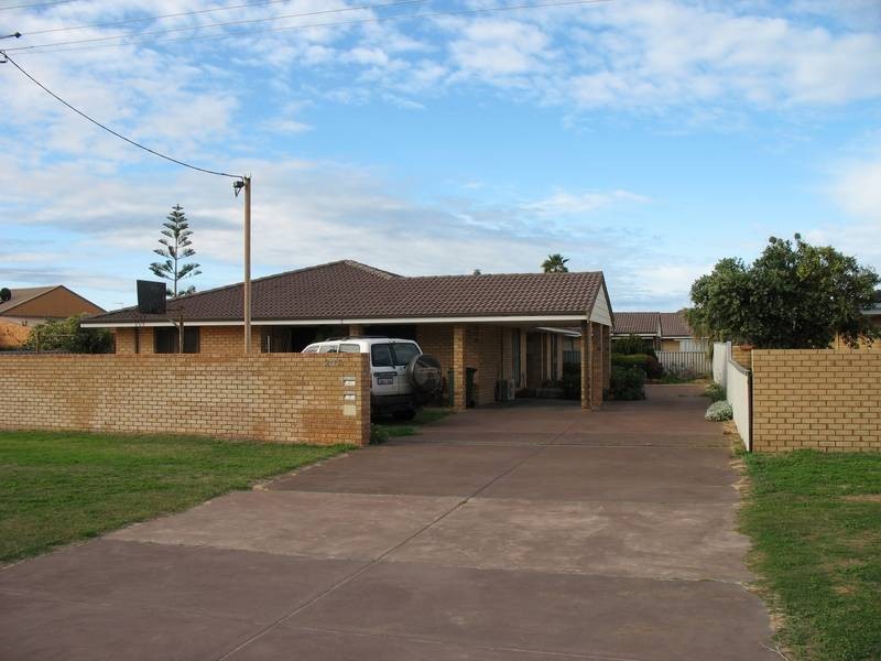 2/222 Willcock Drive, Mahomets Flats WA 6530