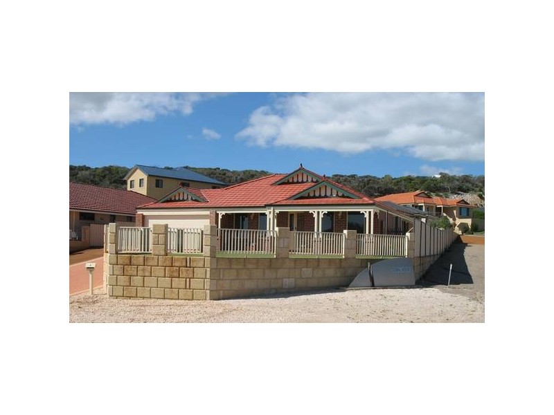 5 Seaview Boulevard, Wandina WA 6530