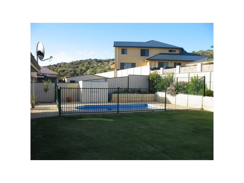 5 Seaview Boulevard, Wandina WA 6530