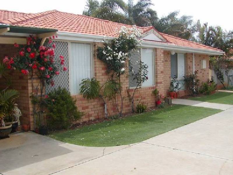 First Street, Wonthella WA 6530