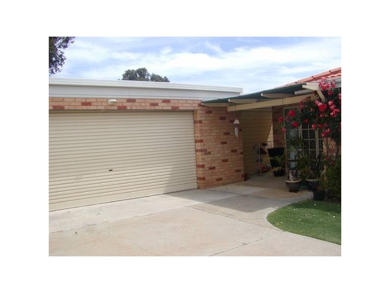 First Street, Wonthella WA 6530