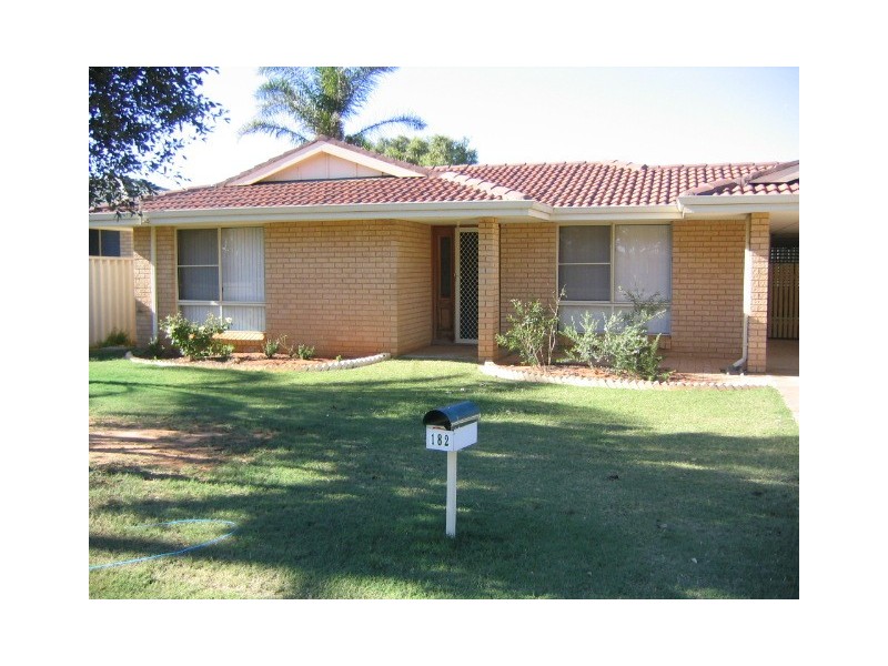 182 Chapman Valley Road, Waggrakine WA 6530