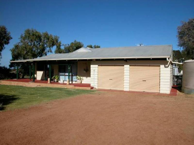 255 David Road, Waggrakine WA 6530