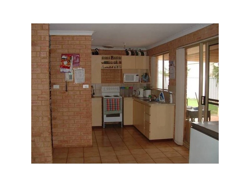 3 Tamba Street, Waggrakine WA 6530