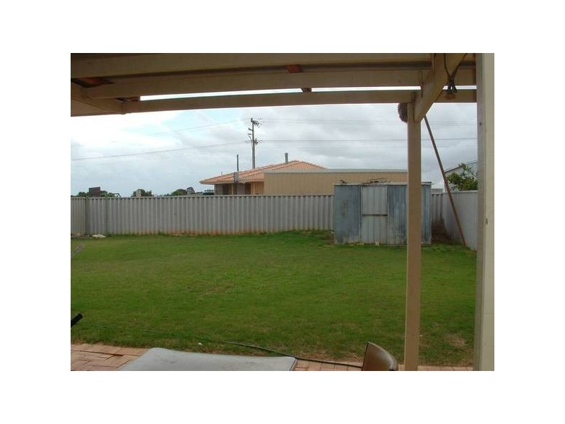 3 Tamba Street, Waggrakine WA 6530