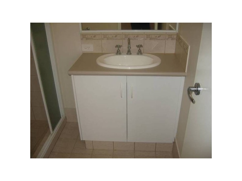 B/263 Eighth Street, Wonthella WA 6530