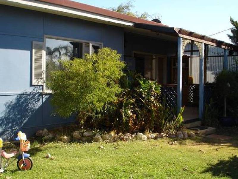 First Street, Wonthella WA 6530