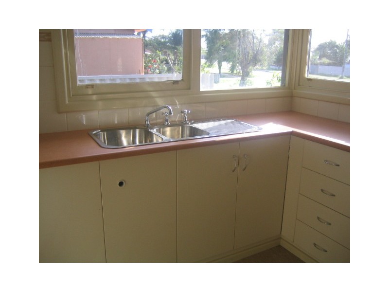 5 Lantana Street, Rangeway WA 6530