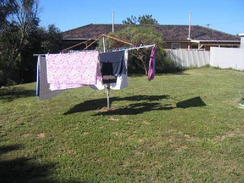 216 Evans Street, Beachlands WA 6530