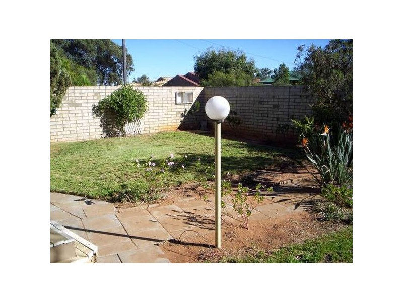 288 Seventh Street, Wonthella WA 6530