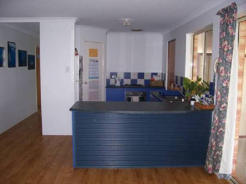 Fifth Street, Wonthella WA 6530