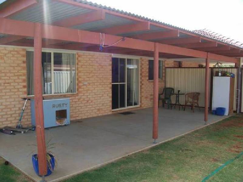 Fifth Street, Wonthella WA 6530