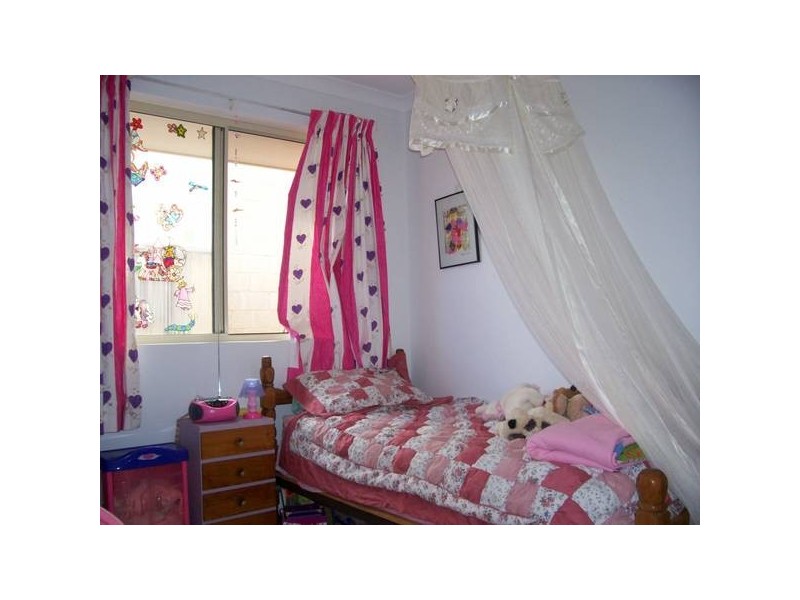 Fifth Street, Wonthella WA 6530