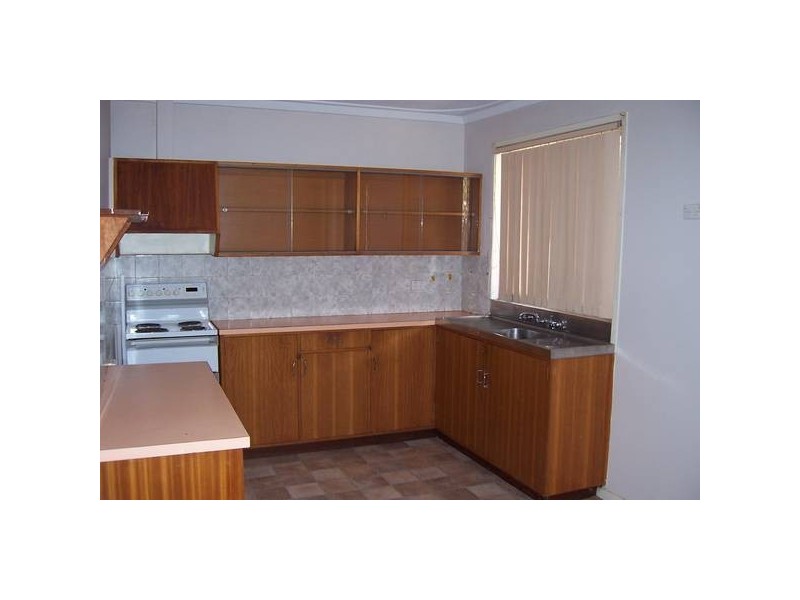 Houtman Street, Wonthella WA 6530