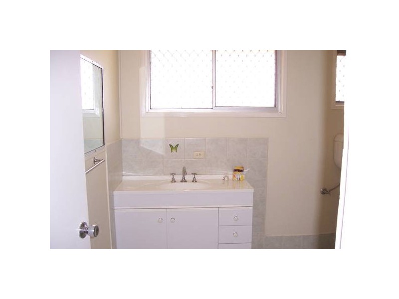 Houtman Street, Wonthella WA 6530