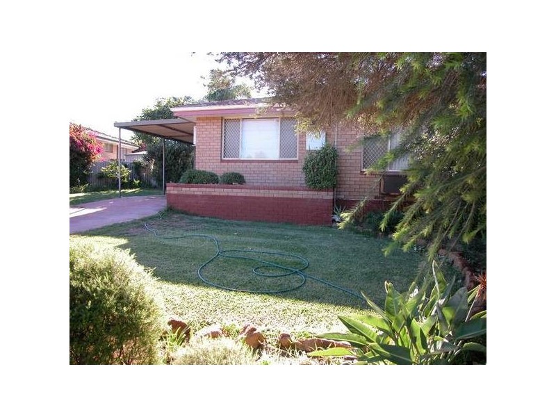 2 Thomas Avenue, Geraldton WA 6530