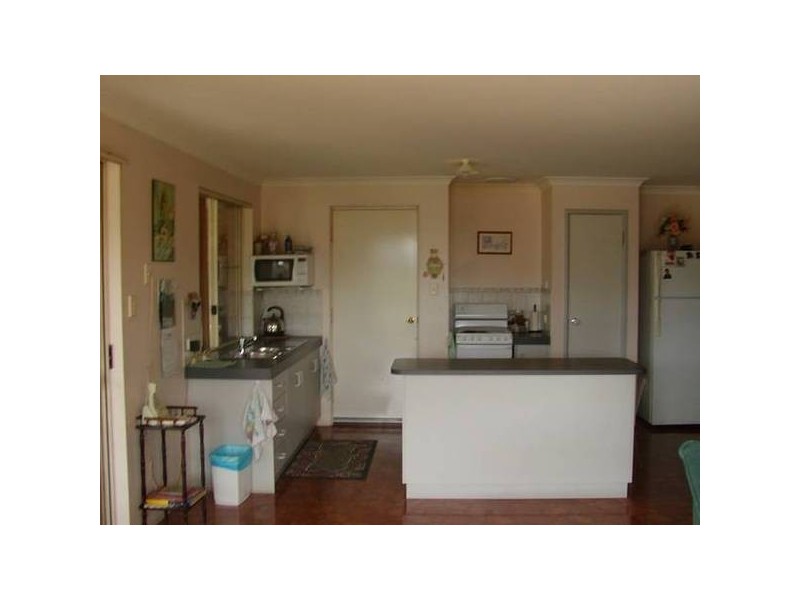 Waterfront Circle, Drummond Cove WA 6532