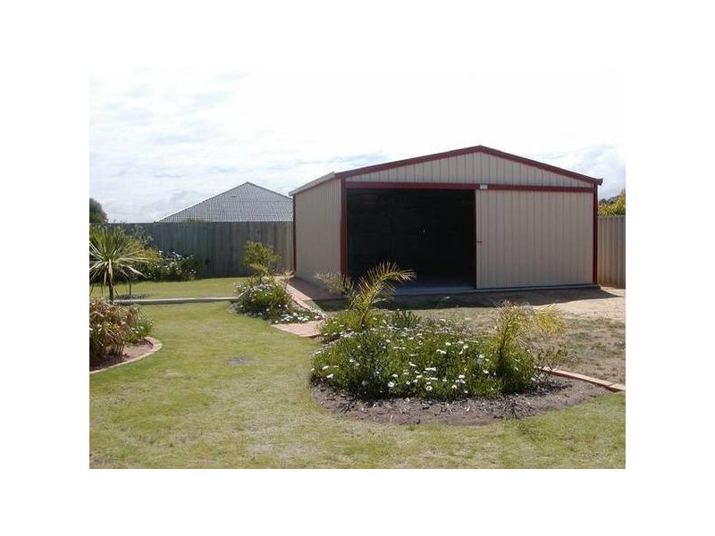 Waterfront Circle, Drummond Cove WA 6532